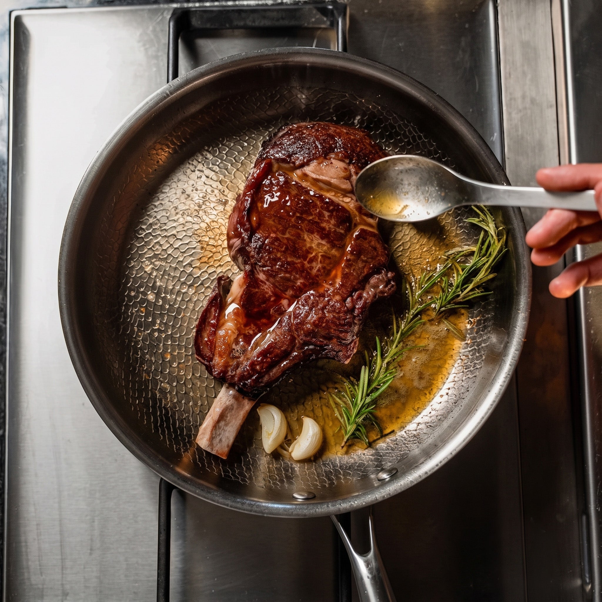Nordvale™ Hammered Titanium Pan
